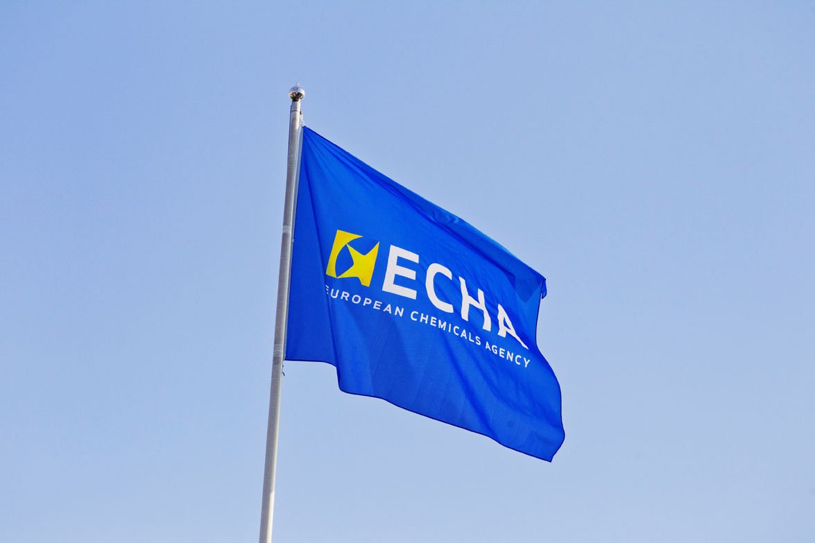 Toegang tot ECHA tools met ECHA-accounts en EU-login